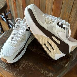Nike Air Max 90 LV8 - Sz. 7.5, new, no box